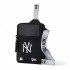 New Era New York Yankees MLB Logo Belt Bag