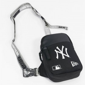 New Era New York Yankees MLB Logo Belt Bag